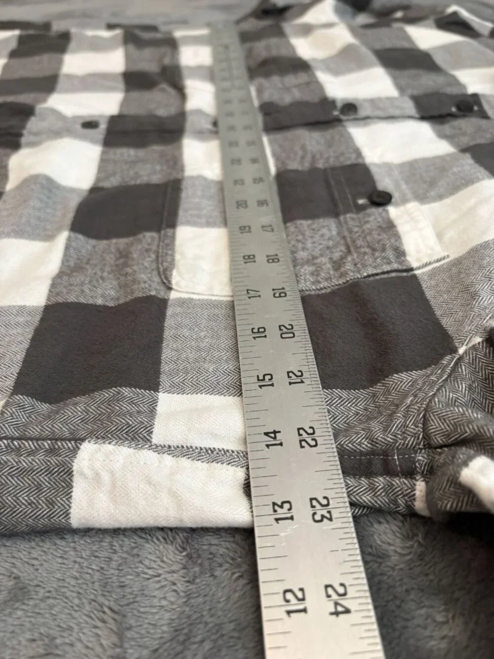J.Crew Men's Buffalo Plaid Flannel Shirt XL Slim Fit Gray White Button Up Cotton